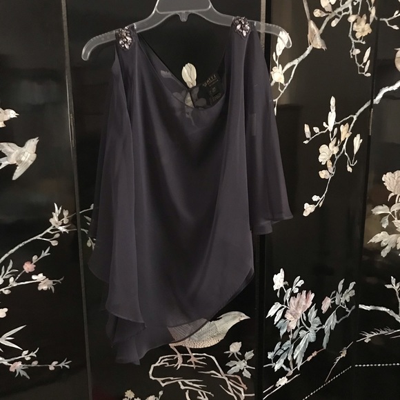 ignite Tops - 🦝💎poncho beads, crystal. NWOT